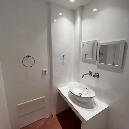 Naxos Art 2 Appartement *