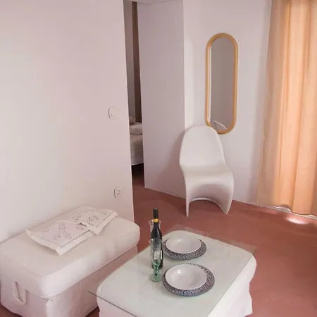 Apartman Naxos Art 2
