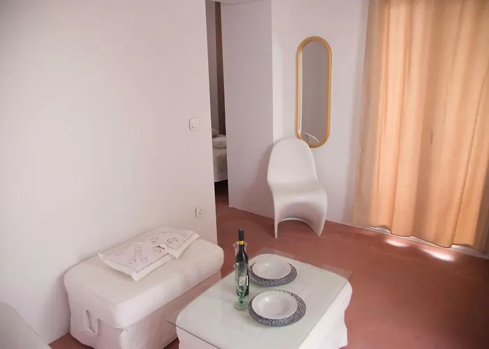 Apartman Naxos Art 2